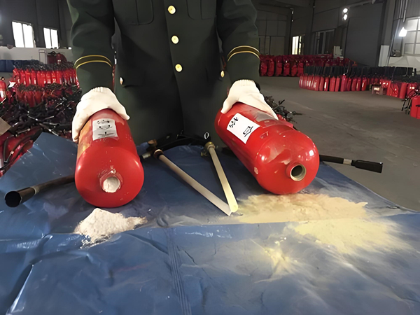 充裝滅火器 充裝滅火器