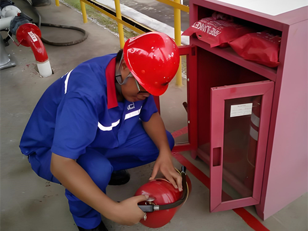 滅火器外觀檢查 滅火器外觀檢查